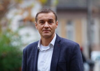 Bogosavljević i Simić utakmicom mladih košarkaša otvorili novu sportsku salu u Beloj Crkvi