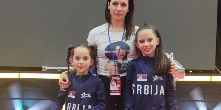 Vršački Acro Dance Super Star na podijumu sa svetskim šampionima