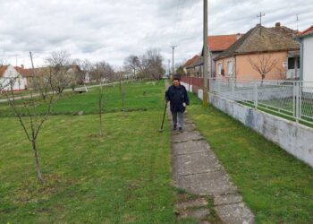 Plandište: Radnici detektorima rade na proveri gasne mreže