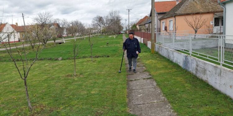 Plandište: Radnici detektorima rade na proveri gasne mreže