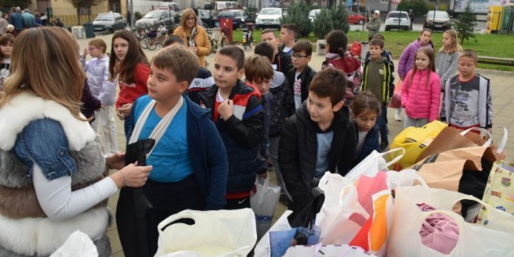 JKP Drugi oktobar: Akcija „Smanji otpad – doniraj odeću“ sutra ispred Agrico pijace