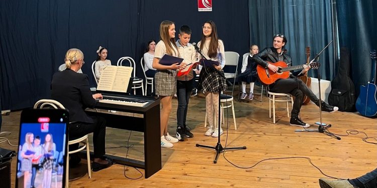 Održan Uskršnji koncert Muzičkog centra „Zvončići“