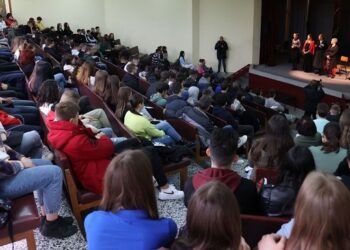 U Vršcu održana tribina „Konstruktivno rešavanje konfliktnih situacija“