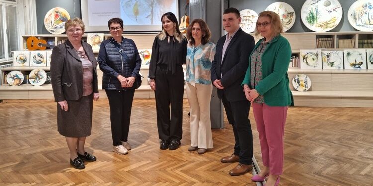 Izložba Belocrkvanke Tereze Stamenković otvorena u Novom Sadu