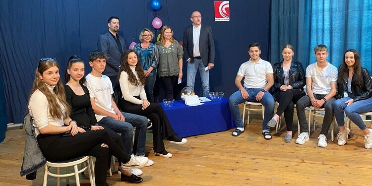 Kviz iz opšte kulture „Pokaži koliko znaš” održan u KC Vršca