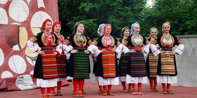 U Velikom Središtu održana manifestacija „Đeram – čuvari tradicije“
