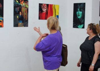 Izložba pod nazivom „Karnevalske uspomene“ otvorena u Gradskoj galeriji u Beloj Crkvi