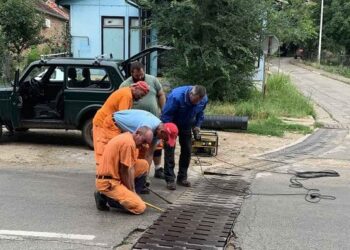 Vozači oprez: Popravlja se rešetka na putu kod Vazduhoplovne akademije