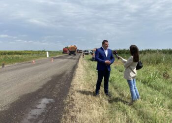 Predsednik Repac obišao radove na sanaciji puta do Jermenovaca