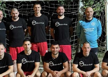 Održan prvi Memorijalni turnir „Danijel Danko Tisa“ u Izbištu: Pobednici nagradu donirali porodici