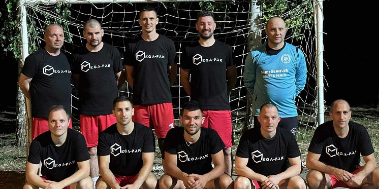 Održan prvi Memorijalni turnir „Danijel Danko Tisa“ u Izbištu: Pobednici nagradu donirali porodici