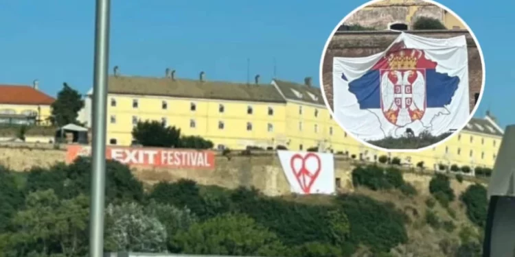 Exit uklonio srpsku zastavu sa Petrovaradinske tvrđave: Za organizatore festivala Kosmet je posebna država!?