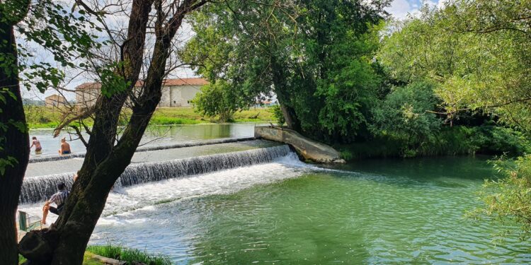 Reka Karaš u Beloj Crkvi: Slapovi, plaža, vožnja kanuom, spas u vrelim danima…