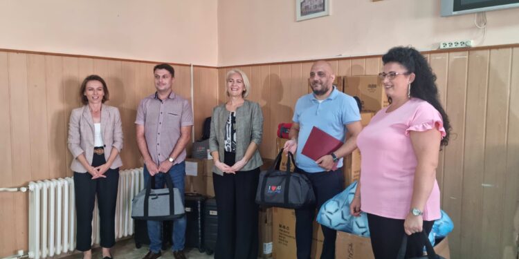 Školska i sportska oprema za decu i mlade Doma „Vera Radivojević“ u Beloj Crkvi