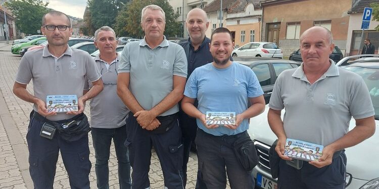 JKP Drugi oktobar: Vozilo uspori, prvi dan je u školi