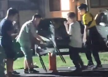 Tužna slika naše budućnosti: Deca u Vršcu uništavaju igralište (VIDEO)