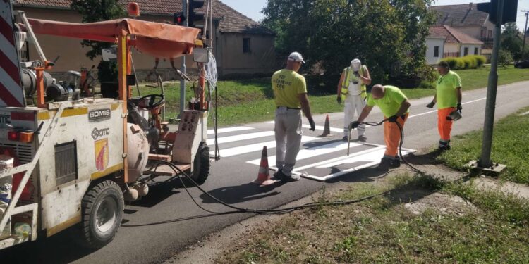 Obeležavanje horizontalne saobraćajne signalizacije