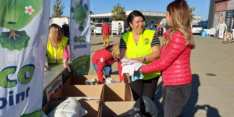 Akcija „Smanji otpad – doniraj odeću“ 26. oktobra ispred Agriko pijace