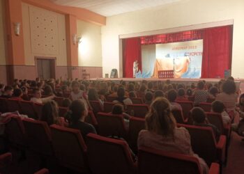 Asteriks i Kleopatra oduševili mališane u Alibunaru, Seleušu, Ilandži, Dobrici i Vladimirovcu