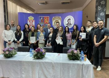 Predsednik Opštine Plandište uručio stipendije najboljim studentima