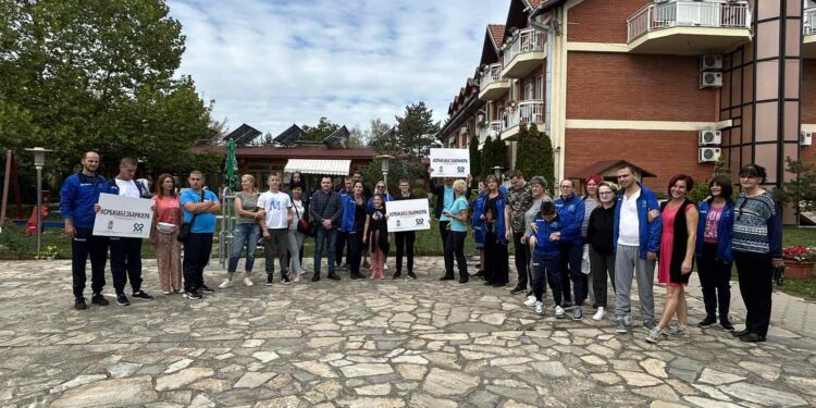 Članice udruženja Autizam Južni Banat u okviru projekta „Srećnija budućnost za autizam“ učestvovale na rekreativnom kampu