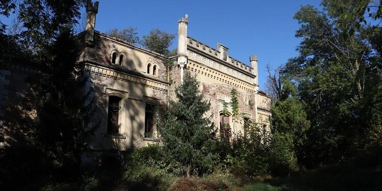 Ministarstvo dalo 5 miliona dinara: Radovi na dvorcu Lazarević u Velikom Središtu