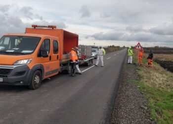 Plandište: Radovi na postavljanju saobraćajnih znakova, vozači oprez