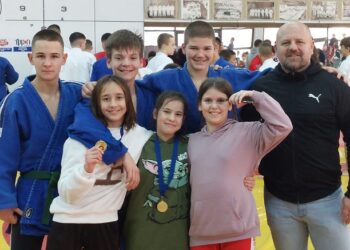 Vrščani odlični na Prvenstvu Srbije u sambou