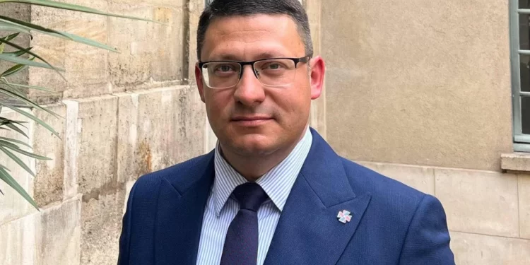 Opozicija debakl na izborima prekriva haosom: Od Srbije protiv nasilja do nasiljem protiv Srbije