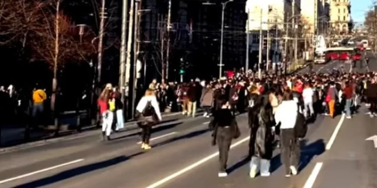 Evo ko stoji iza ,, studenata“ koji predvode proteste u Beogradu: Sada je sve jasnije, ovako ih finansira moćna zapadna zemlja (FOTO/VIDEO)