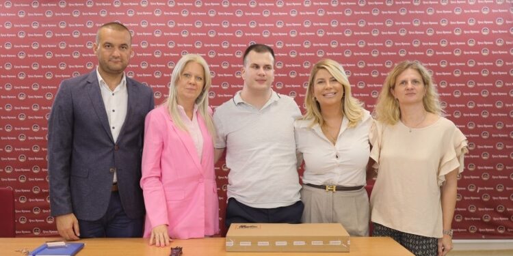 Ognjen Inđić iz Vršca (22) proglašen za najboljeg slepog studenta u Srbiji