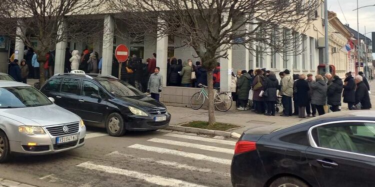 Završena prijava za turističke vaučere: Redovi bili veliki