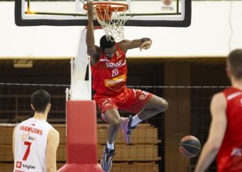 Vrščani sa +21 porazili Spartak u Centru Millennium