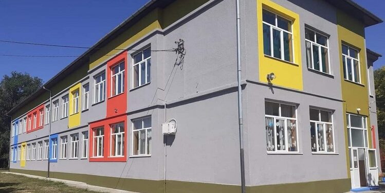 Velika Greda: OŠ Jovan Sterija Popović uručeno priznanje za najuspešniju školu u Vojvodini