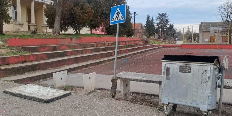 I Seleuš sinoć na meti vandala