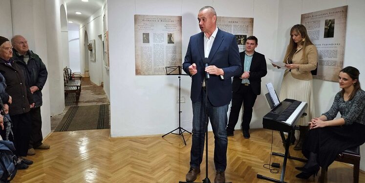 Izložba “Beli Rusi i renesansa srpskog pozorišta” otvorena u Beloj Crkvi