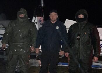 Nova uspešna akcija ribočuvara i policije: Jedno lice privedeno, zaplenjeni auto, čamac, mreže…