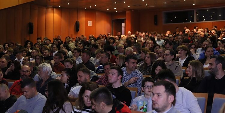 „Arhivatori“ ispunili Kongresnu dvoranu Centra Millennium do poslednjeg mesta