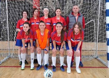 Devojčice OŠ Dositej Obradović izborile plasman na međuokružno takmičenje u futsalu
