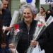 SNS Vršac sugrađankama delio poklone za 8. mart