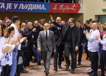 SNS Vršac: Mudra i pravilno odmerena odluka Vučića da mandat poveri Vučeviću