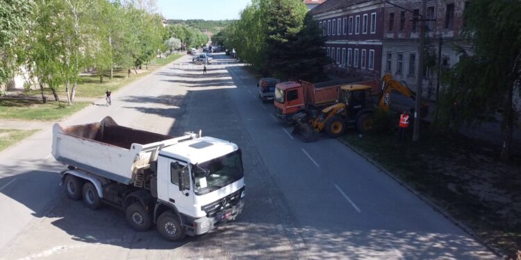 Počeli radovi na rekonstrukciji Glavne ulice u Beloj Crkvi