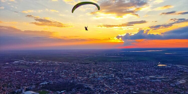 Vršac ovog vikenda domaćin državnog i otvorenog prvenstva u paraglajdingu