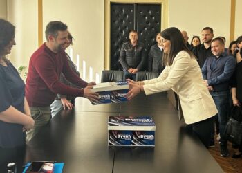 Prva predata lista u Alibunaru „Aleksandar Vučić – Alibunar sutra“