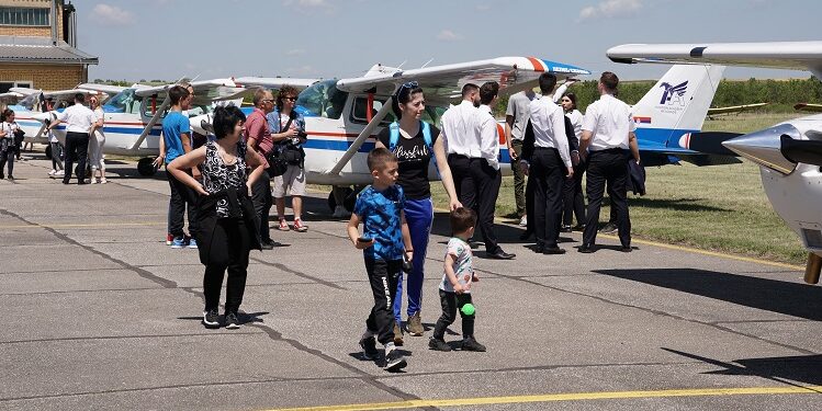 Veliki broj Vrščana zainteresovan za Vazduhoplovnu akademiju