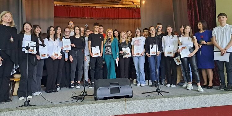 Vršačka Gimnazija proslavila Dan škole i školsku slavu Svetog Ćirila i Metodija