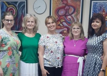 Radionica i slikanje u dvorištu Centra za mentalno zdravlje