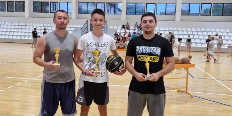 U Beloj Crkvi održano takmičenje u brzom šutiranju trojki