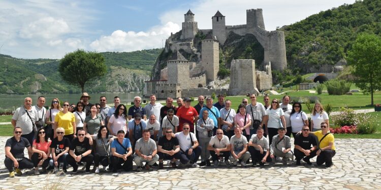 JKP „Drugi oktobar“ dostojno predstavio Vršac na Komunalijadi u Kladovu