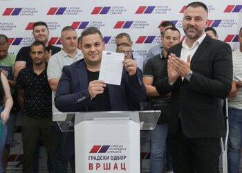 Razumna odluka razočaranih vršačkih demokrata: Njih 50 prešlo u SNS, među njima i odbornik